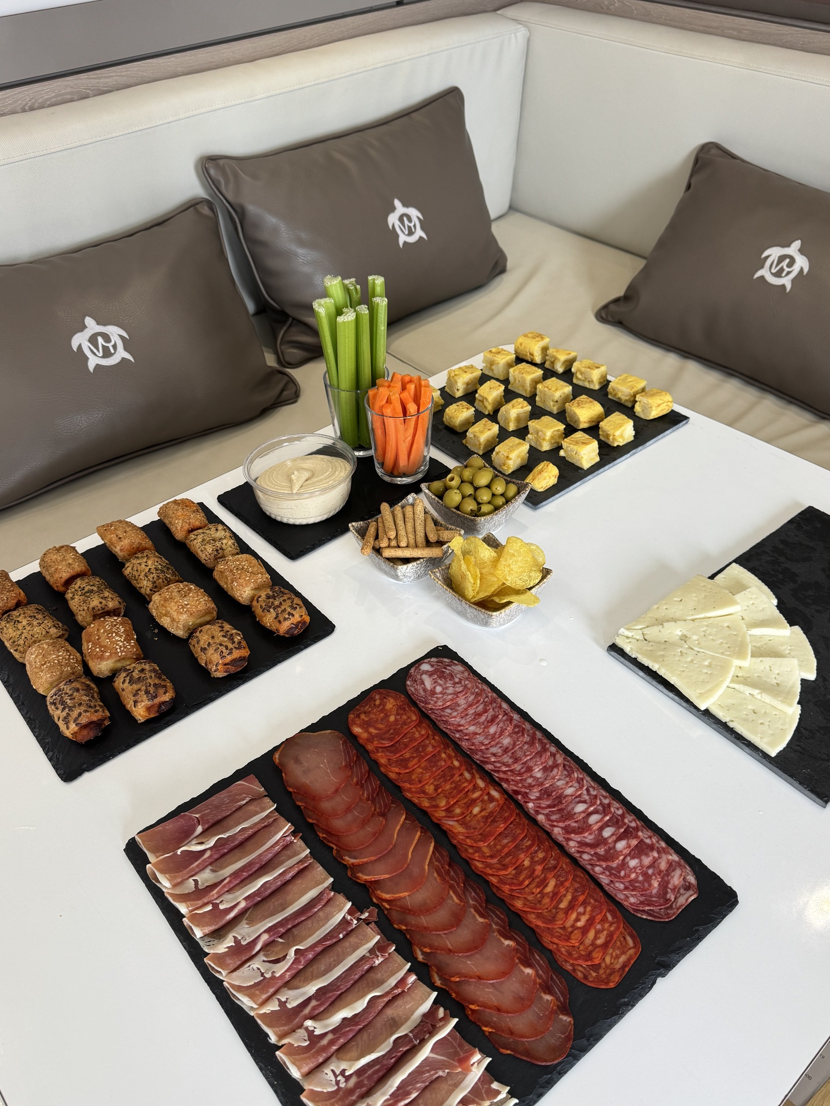 Real sharing food served on the table in the COCOON lounge